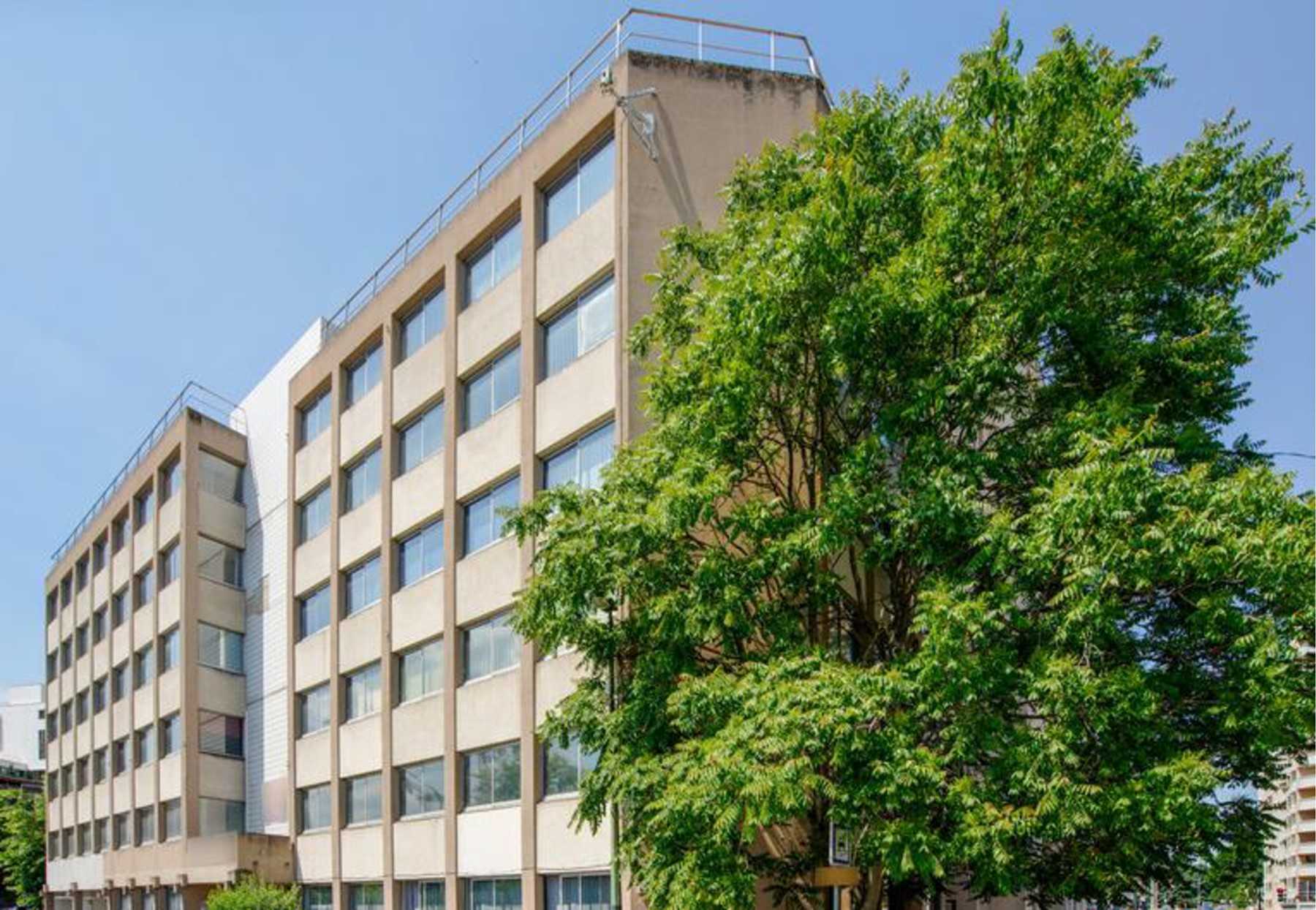 Immeuble de bureaux rue Albert Einstein à Créteil